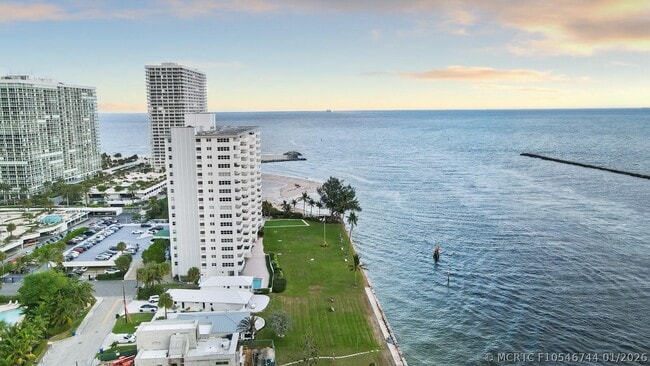 Building Photo - 2100 S Ocean Dr