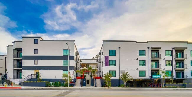 Primary Photo - 8600 Glenoaks Blvd
