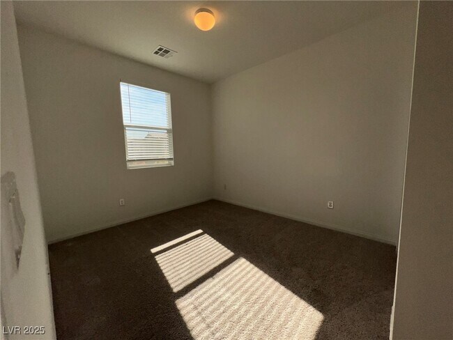 Building Photo - 230 Wewatta Ave