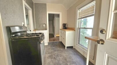 Building Photo - 3515 Grand Ave S