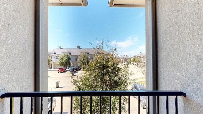 Building Photo - 3519 Summerway Dr