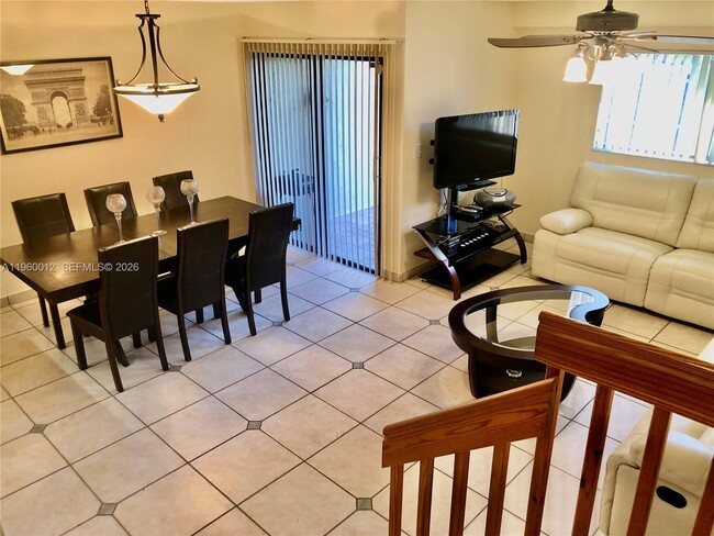 Building Photo - 1422 Amanda St