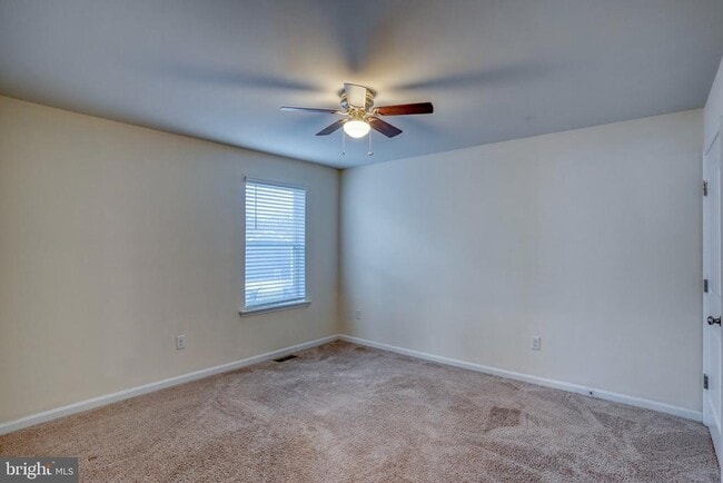 Building Photo - 67 Bostick Ln