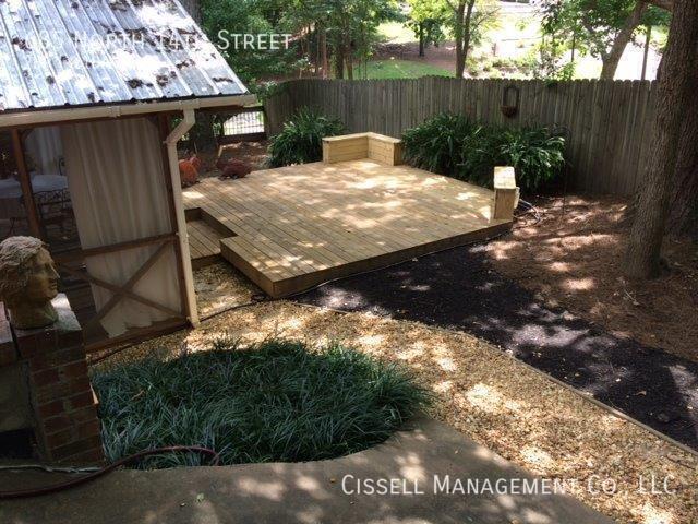 Building Photo - 685 N 14th St