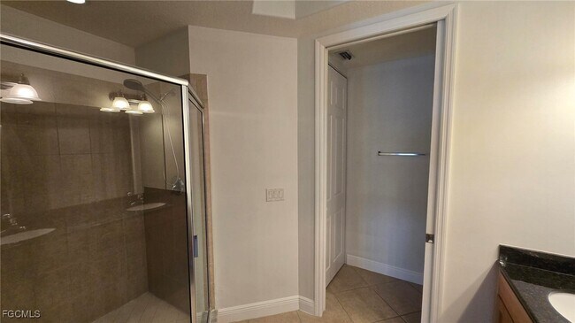 Building Photo - 13780 Julias Way