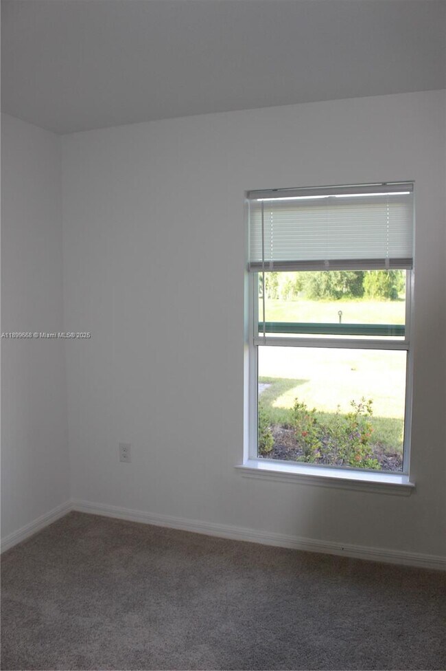 Building Photo - 1138-1114 SW 14th Terrace