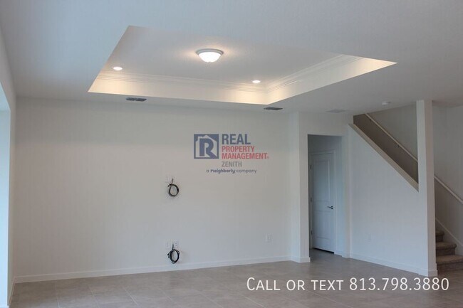 Building Photo - 11225 Sycamore Glen Loop