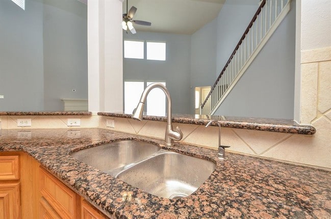 Building Photo - 21323 Grand Hollow Ln