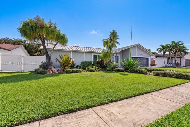 Building Photo - 5804 SW 116th Ave