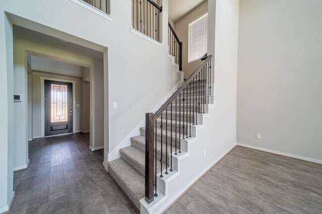 Building Photo - 3406 Royal Elk Ct