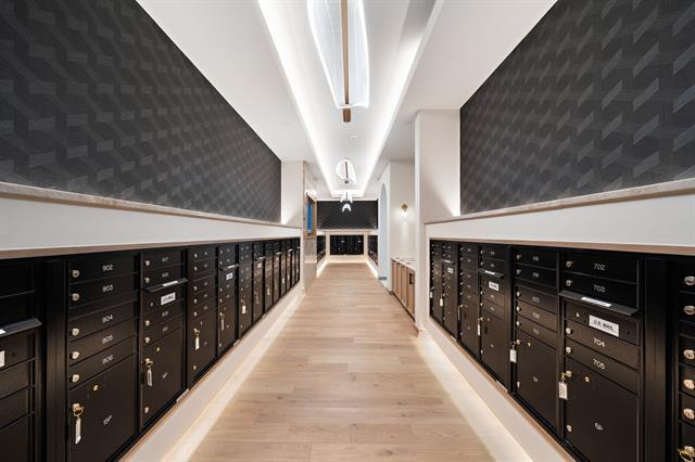 Building Photo - 3111 Sunset Blvd