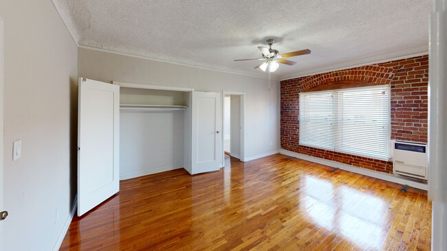 Living room - IRO - Irolo Apartments