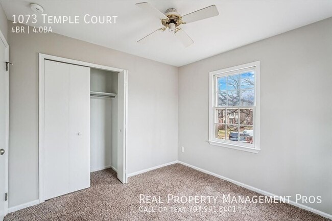 Building Photo - 1073 Temple Ct