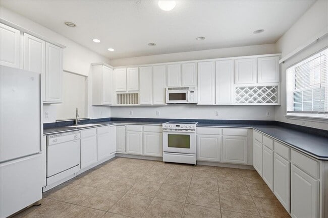 Building Photo - 17239 Chateau Pine Way