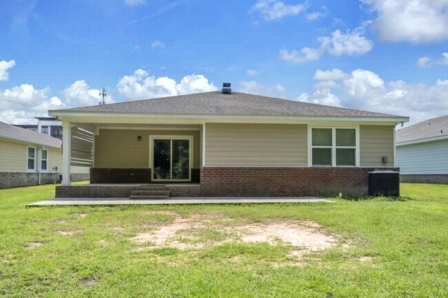 Building Photo - 222 Marquis Wy