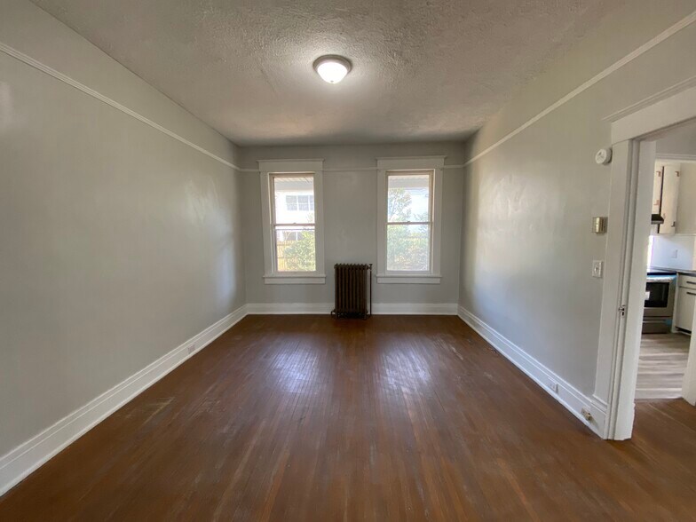Living Room/Office - 9 Vista Ave