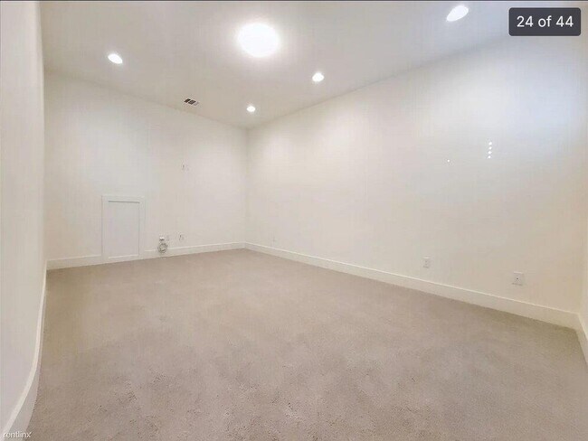 Building Photo - 7848 Laramie Bnd