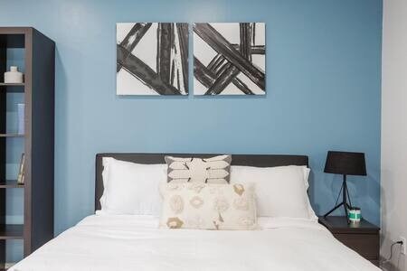 Building Photo - 5534 Alcove Ave