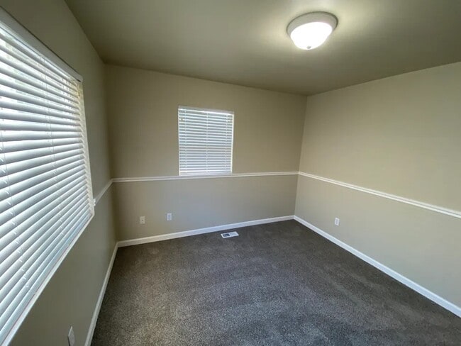 Building Photo - 6450 62nd St Ct W