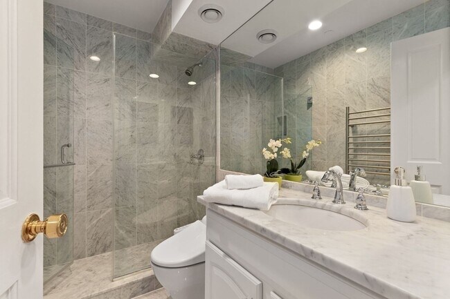 Building Photo - 23 Marlborough St