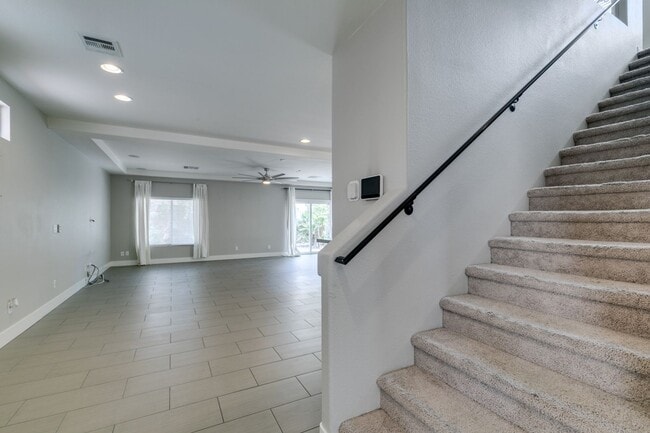 Building Photo - 4586 W Camero Ave
