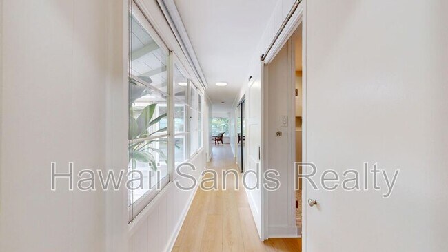 Building Photo - 3271 Paty Dr