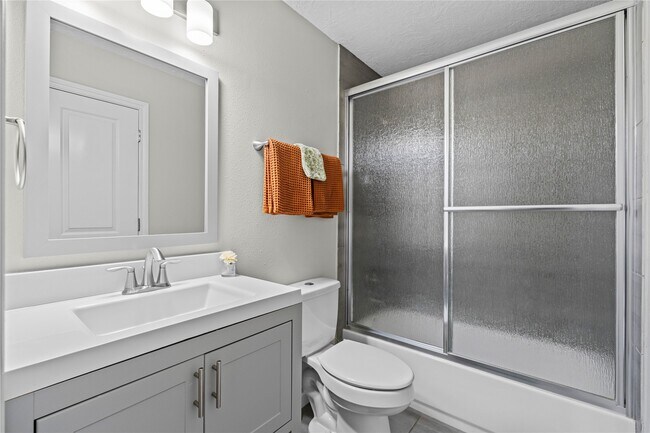Building Photo - 59 Hideaway Dr