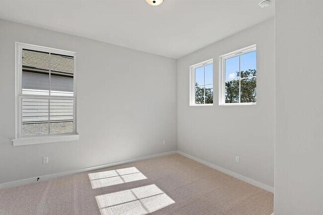 Building Photo - 356 Milkwood Ter