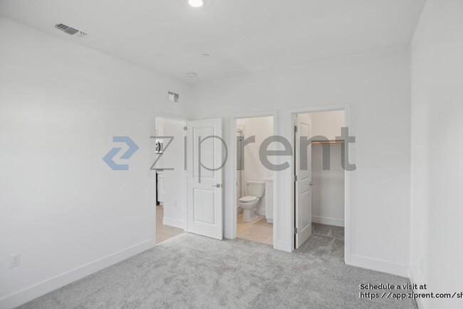 Building Photo - 53 W San Francisco Dr