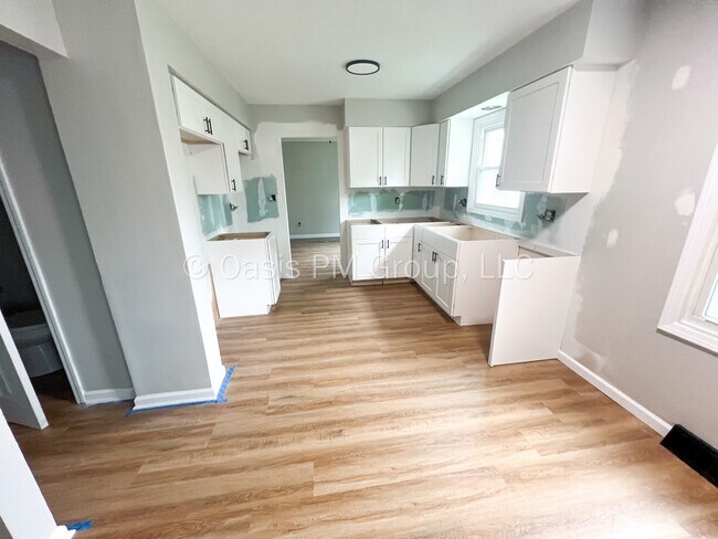Building Photo - 3748 Gairlock Dr