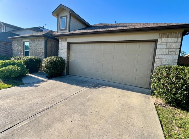 Building Photo - 12347 Breckenwood Mills Dr