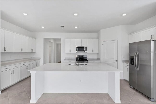 Building Photo - 19075 Cabernet Ct
