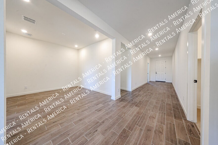 Building Photo - 12557 W Citrus Wy