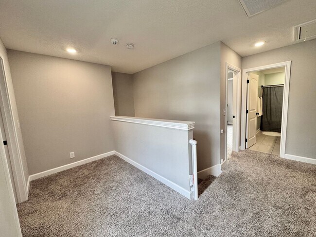 Building Photo - 1057 Brightwood Ct
