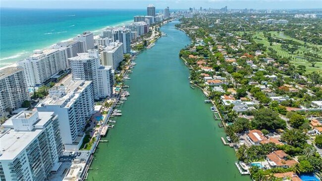 Building Photo - 5700 Collins Ave
