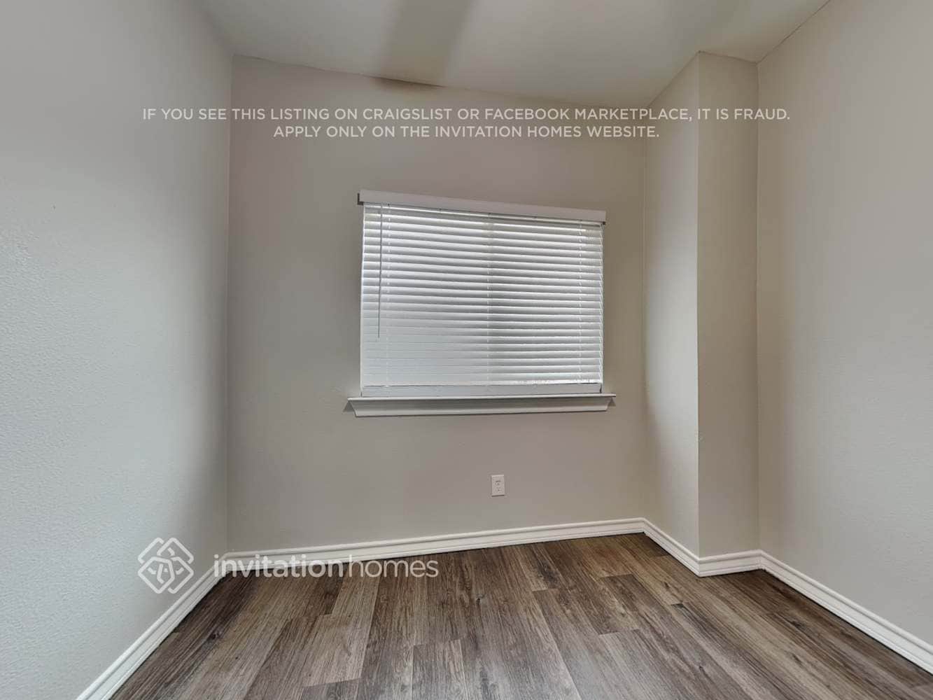 Building Photo - 1944 Melrose St