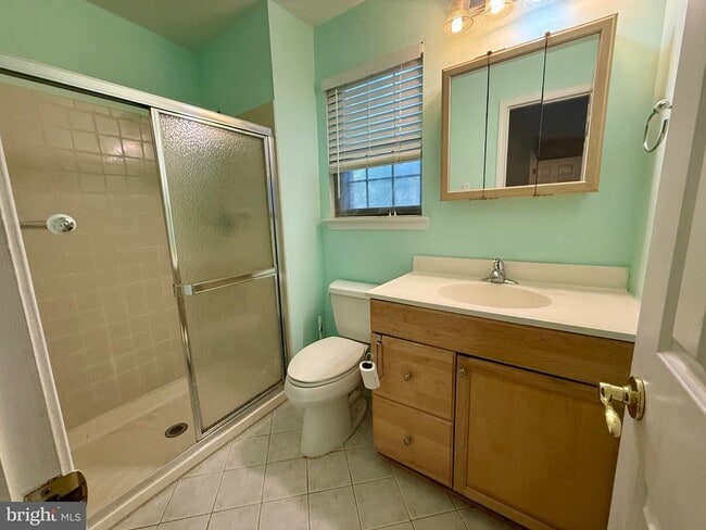 Building Photo - 30 Hopkinson Ct