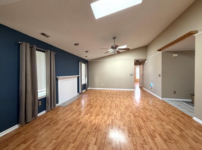 Building Photo - 5717 Stoneview Way