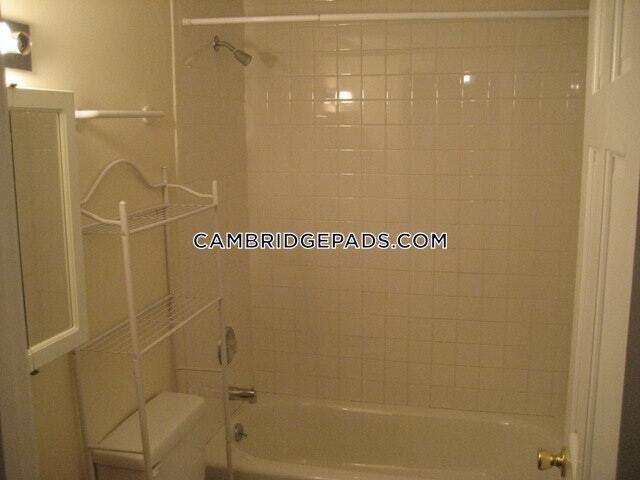 Building Photo - 1622 Massachusetts Ave