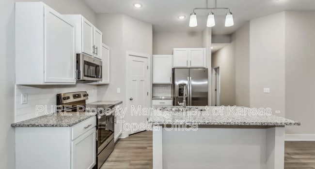 Building Photo - 3618 W 45th St S