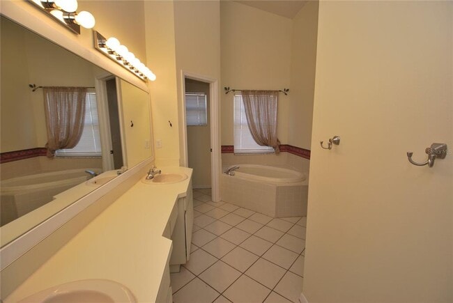 Building Photo - 1626 Compton St