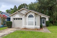Building Photo - Single Family Home Like New
