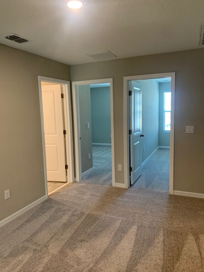Building Photo - 5832 Ocean Isle Dr