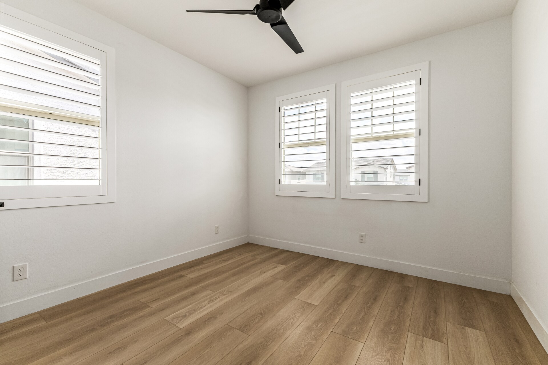 Building Photo - 20954 E Mayberry Rd