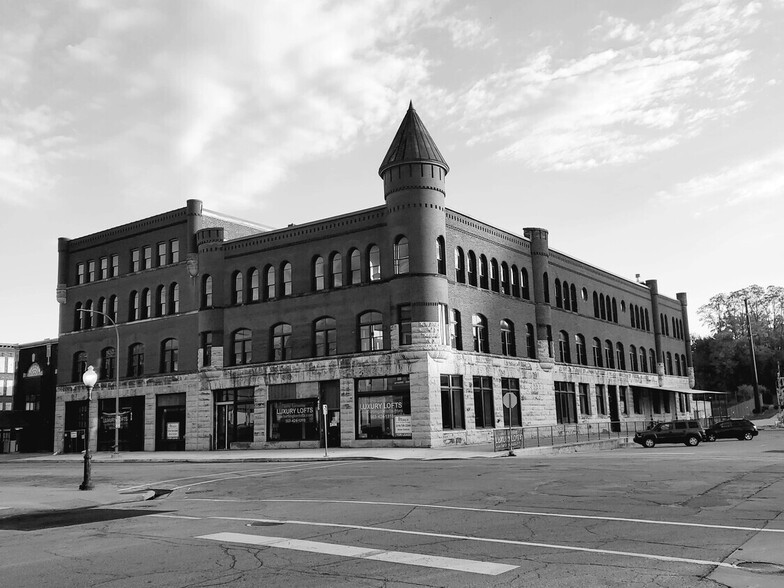 Interior Photo - Blaul Lofts