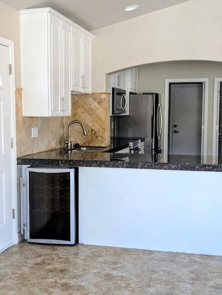 Building Photo - 1016 W Manhatton Dr