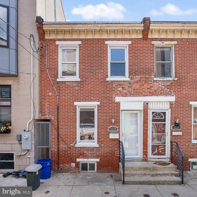 Building Photo - 1224 Peters St
