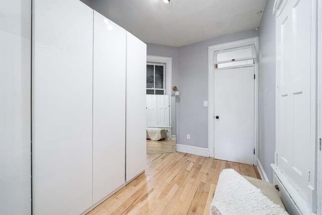 Building Photo - 253 8th St