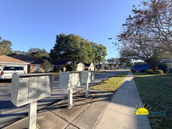 Building Photo - Charming 3-Bedroom Home in Fort Walton Beach!