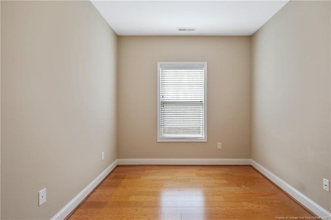 Building Photo - 1611 Bluffside Dr